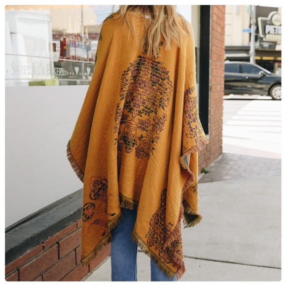 Bohemian Ruana Open Front Poncho - Picture 5 of 8